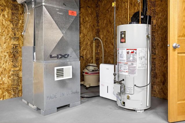 4745 WESTBROOK COURT, Appleton, WI 54913