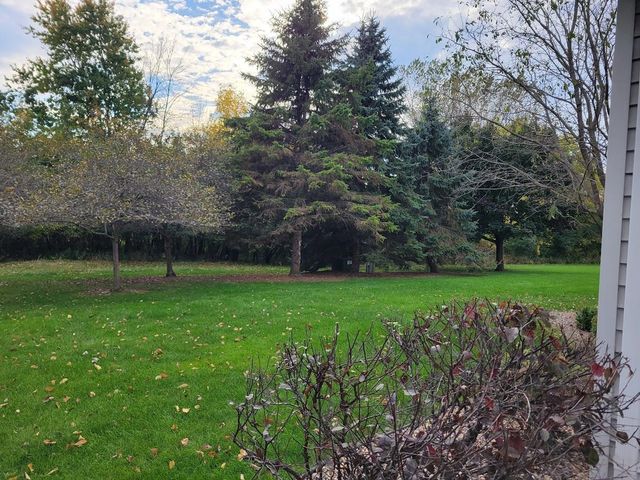 4745 WESTBROOK COURT, Appleton, WI 54913