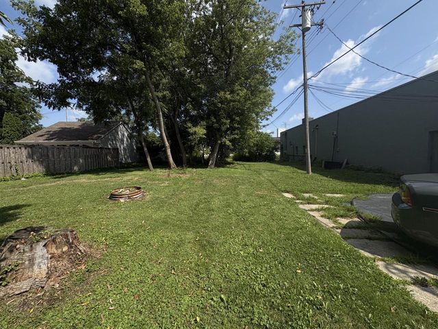 5419 S 108th STREET, Hales Corners, WI 53130