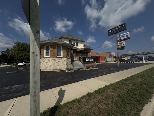 5419 S 108th STREET, Hales Corners, WI 53130