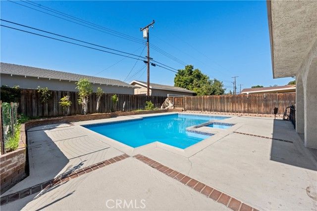 12446 Chestnut, Chino, CA 91710