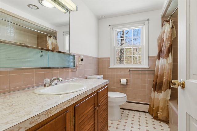 2 High Ridge Drive, Cumberland, RI 02864