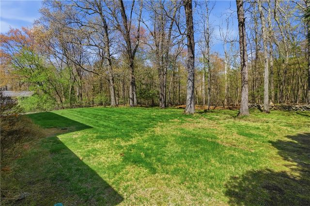2 High Ridge Drive, Cumberland, RI 02864