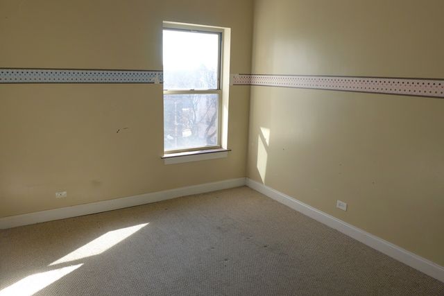 6210 S Evans Avenue 3, Chicago, IL 60637