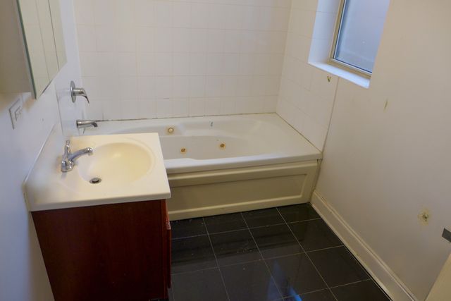 6210 S Evans Avenue 3, Chicago, IL 60637