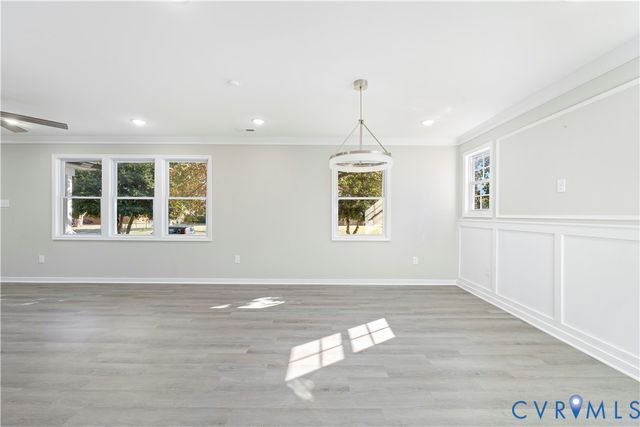 2340 Fernbrook Dr, Richmond, VA 23224