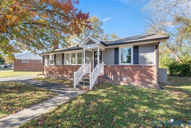 2340 Fernbrook Dr, Richmond, VA 23224