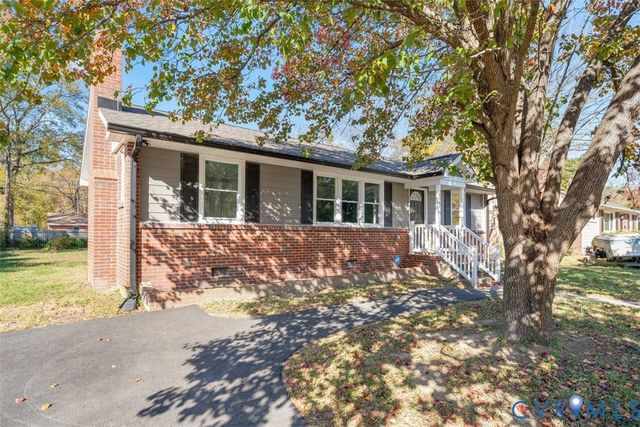 2340 Fernbrook Dr, Richmond, VA 23224