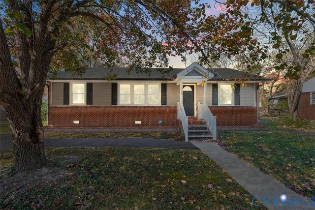 2340 Fernbrook Dr, Richmond, VA 23224