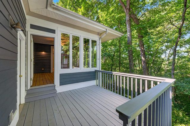 1300 Kings Lynn Road, Stoughton, WI 53589