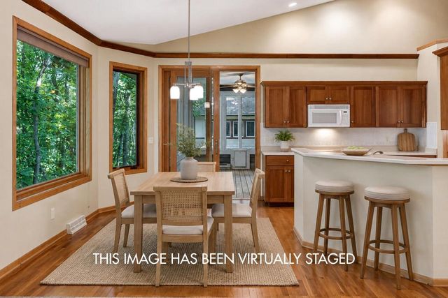 1300 Kings Lynn Road, Stoughton, WI 53589