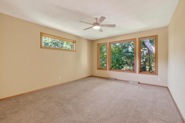 1300 Kings Lynn Road, Stoughton, WI 53589