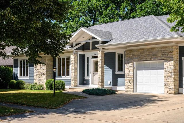 1300 Kings Lynn Road, Stoughton, WI 53589