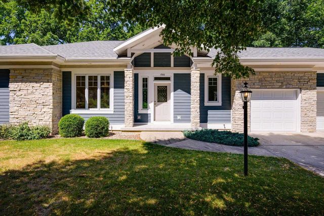 1300 Kings Lynn Road, Stoughton, WI 53589