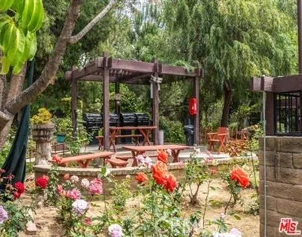 5830 Benner 302, Los Angeles, CA 90042