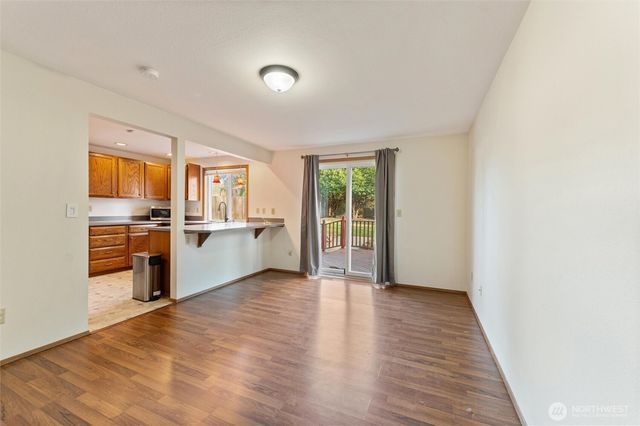 2727 Highline Place NE, Tacoma, WA 98422