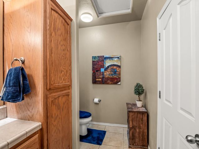3055 Glenville Avenue, Madera, CA 93637