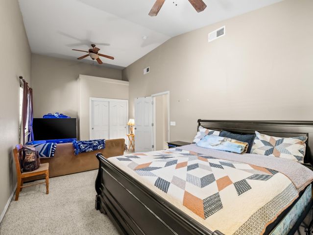 3055 Glenville Avenue, Madera, CA 93637