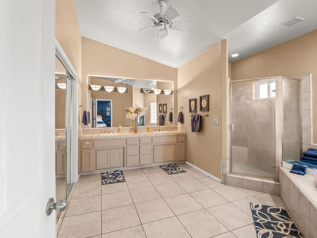 3055 Glenville Avenue, Madera, CA 93637