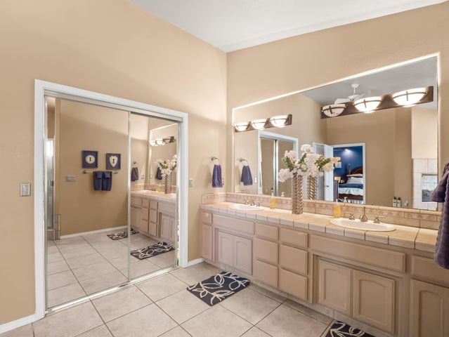 3055 Glenville Avenue, Madera, CA 93637