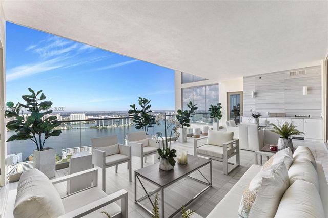 17901 Collins Ave 3806, Sunny Isles Beach, FL 33160