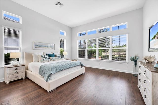 9509 Montelanico LOOP, Naples, FL 34119