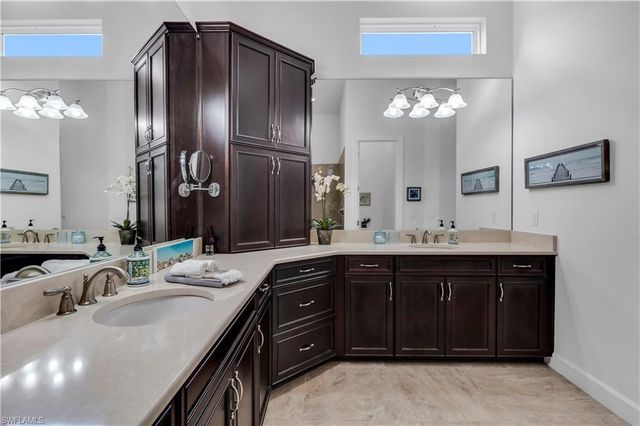 9509 Montelanico LOOP, Naples, FL 34119