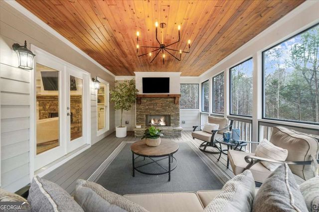 210 Maggies Road, Canton, GA 30115