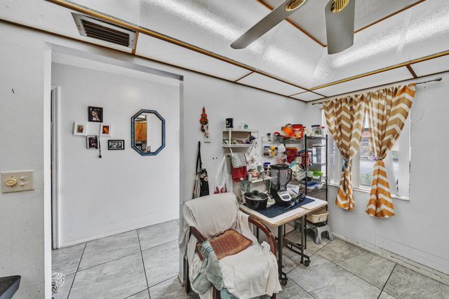 5775 W Fernley Dr Drive W 76, West Palm Beach, FL 33415