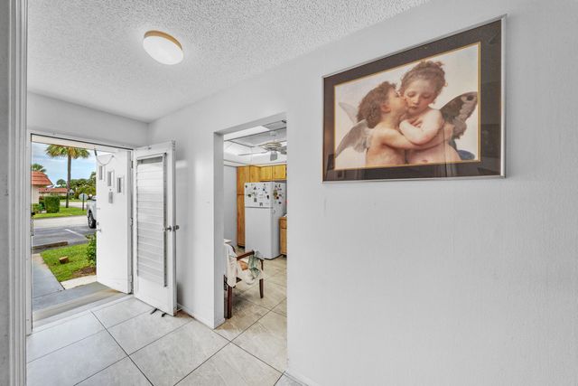 5775 W Fernley Dr Drive W 76, West Palm Beach, FL 33415