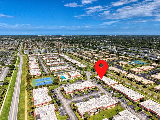 5775 W Fernley Dr Drive W 76, West Palm Beach, FL 33415