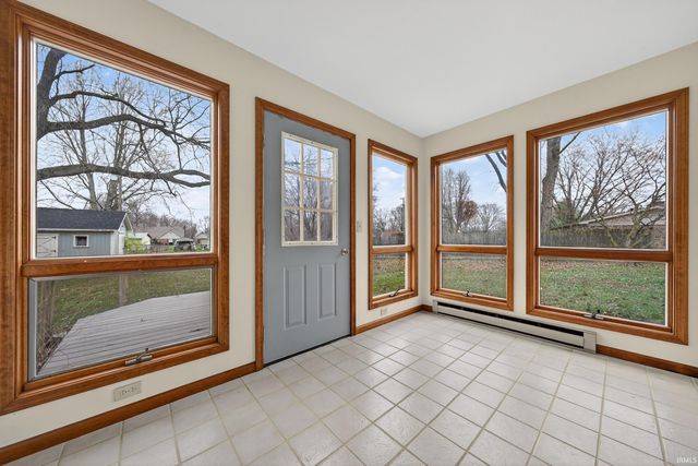 6922 Bloom Drive, Greentown, IN 46936