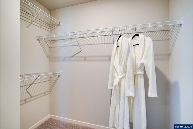 841 Sifuentez Ct, Woodburn, OR 97071