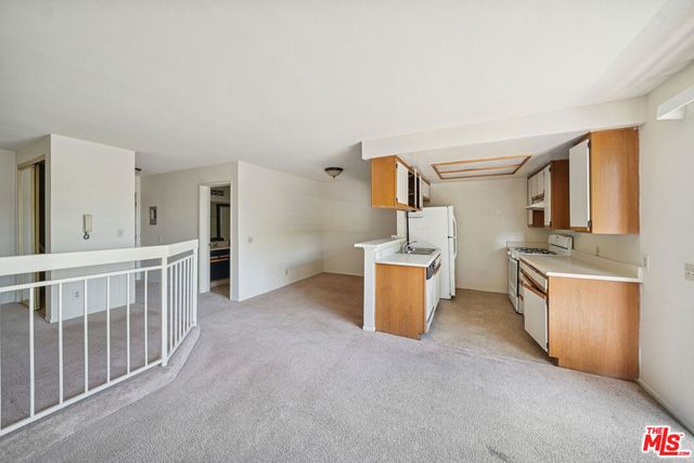 1519 N Martel Avenue 201, Los Angeles, CA 90046
