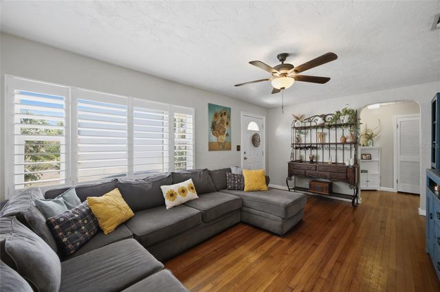 4521 12TH AVENUE N, St Petersburg, FL 33713