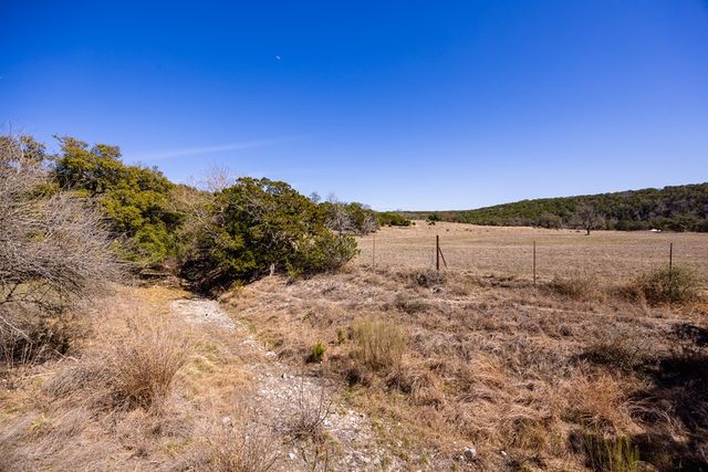 291 Scenic Valley Rd, Kerrville, TX 78028