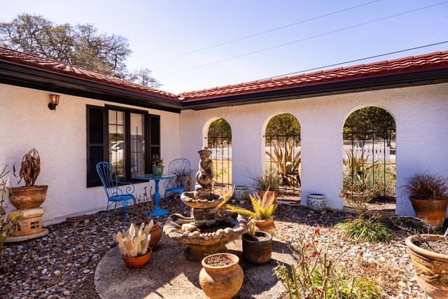 291 Scenic Valley Rd, Kerrville, TX 78028