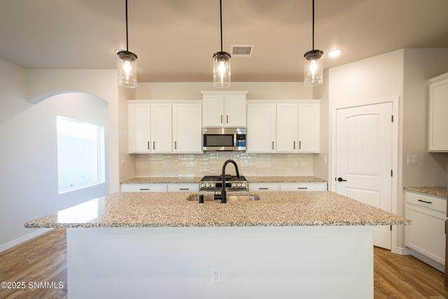 4010 Puertecito Street, Las Cruces, NM 88012