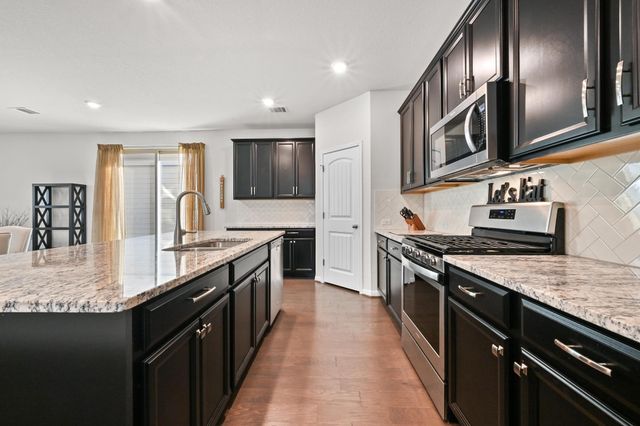 127 Iron Rail RD, Dripping Springs, TX 78620