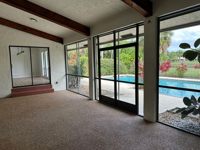 7243 Encina Lane, Boca Raton, FL 33433