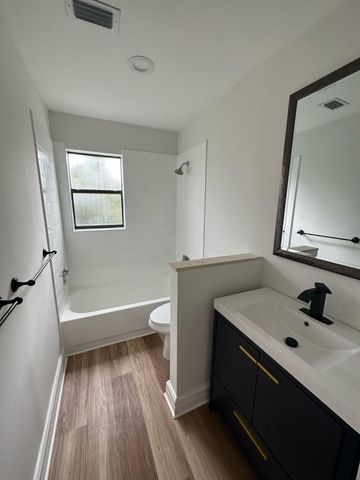 7243 Encina Lane, Boca Raton, FL 33433