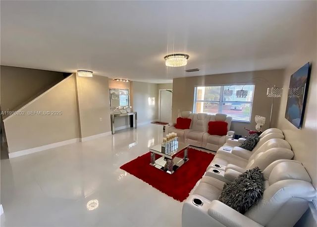 8568 SW 211th Ter 8576, Cutler Bay, FL 33189