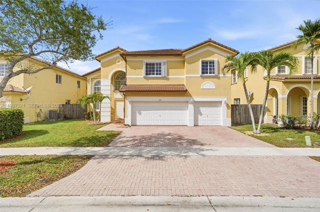 3955 NE 15th St, Homestead, FL 33033