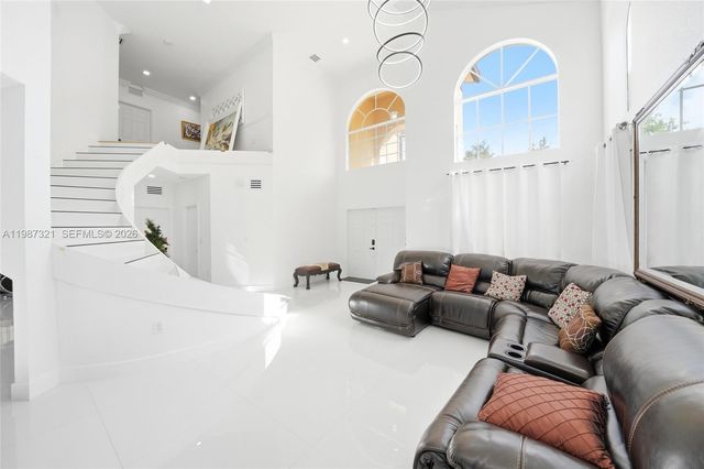 3955 NE 15th St, Homestead, FL 33033