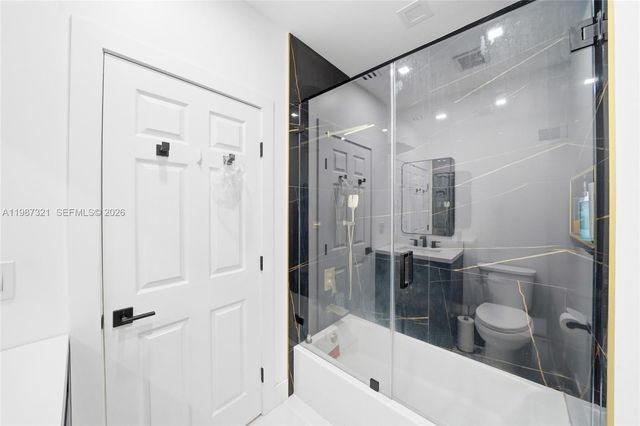 3955 NE 15th St, Homestead, FL 33033