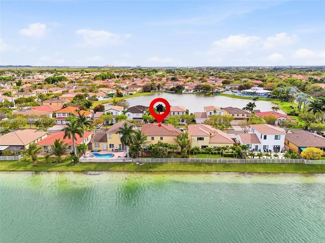 3955 NE 15th St, Homestead, FL 33033