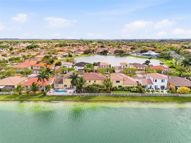 3955 NE 15th St, Homestead, FL 33033