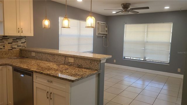 10704 N 15TH STREET B, Tampa, FL 33612
