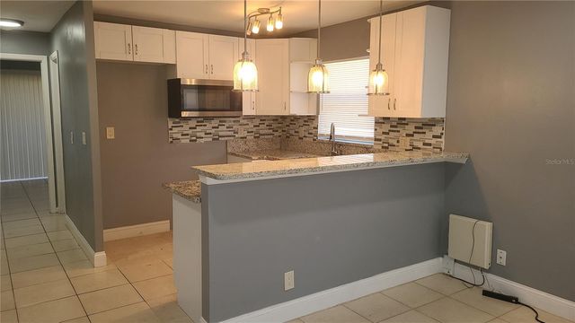 10704 N 15TH STREET B, Tampa, FL 33612
