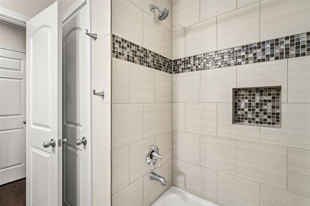 7805 Valley View Lane, Houston, TX 77074